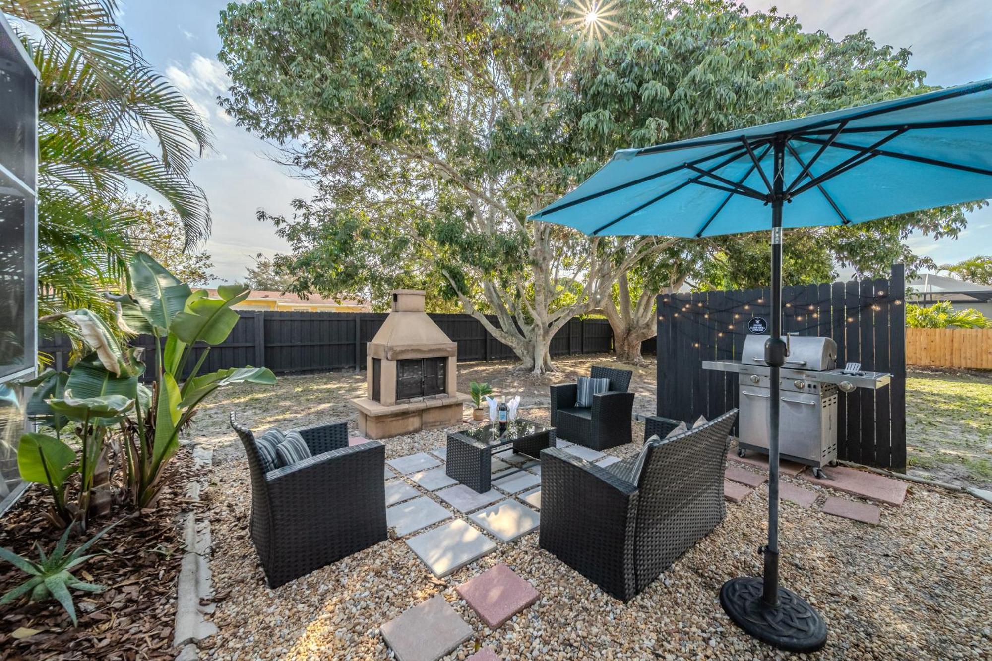 Fantastic Island House 1 Mile To The Beach With Heated Pool Sarasota Exteriér fotografie
